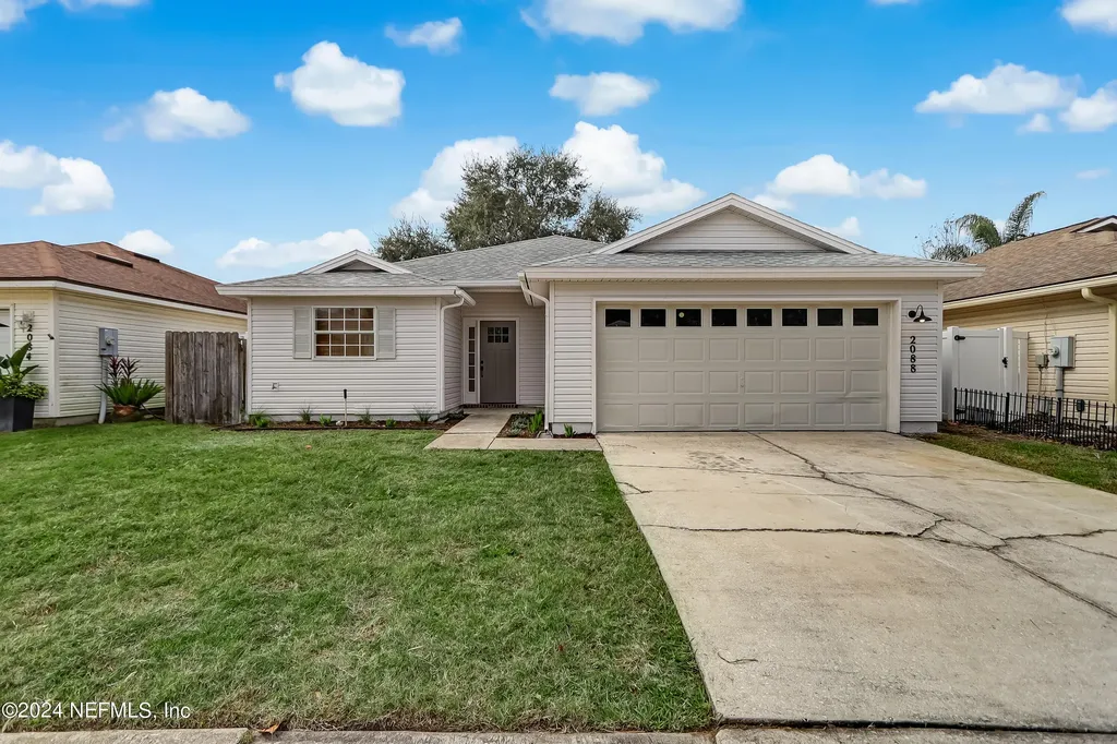 2088 Featherwood Drive W Jacksonville FL 32233