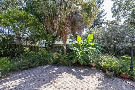 213 Woodland Avenue St. Augustine FL 32080