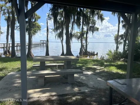 215 Northeast Boulevard Georgetown FL 32139