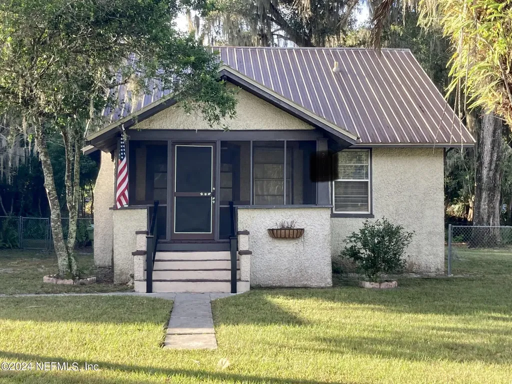 2011 Kate Street Palatka FL 32177