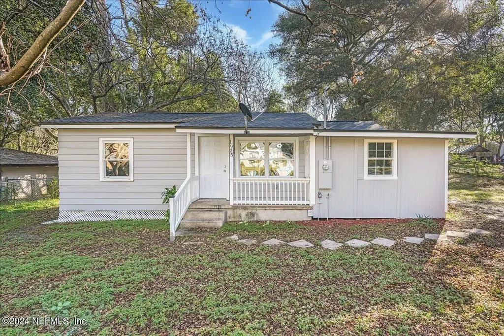1925 Roselle Avenue Palatka FL 32177