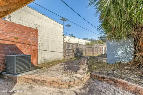 5209 Beach Boulevard Jacksonville FL 32207