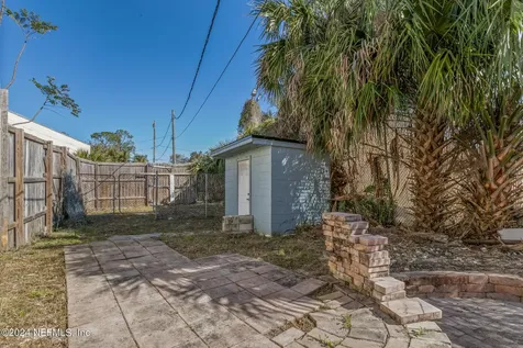 5209 Beach Boulevard Jacksonville FL 32207