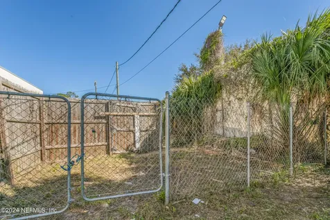 5209 Beach Boulevard Jacksonville FL 32207