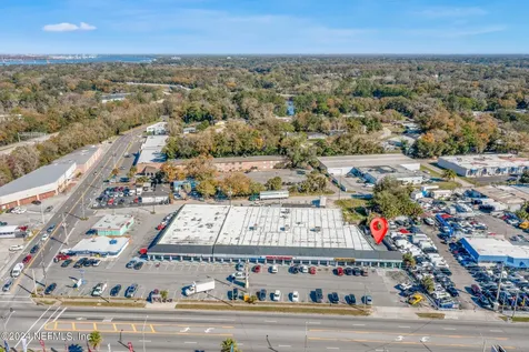5209 Beach Boulevard Jacksonville FL 32207