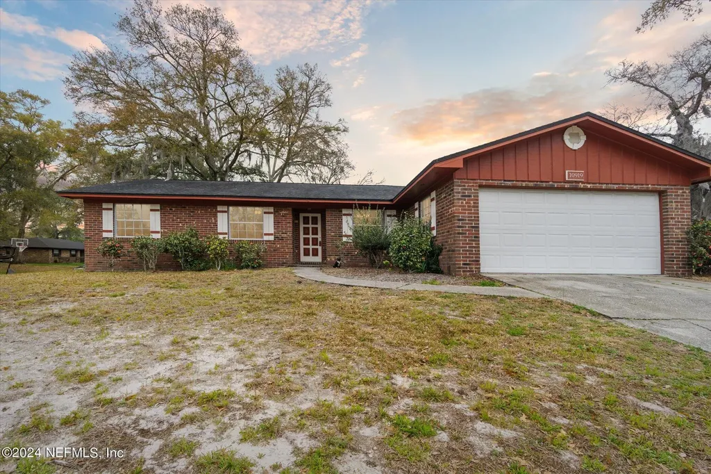 10919 Oak Ridge Drive S Jacksonville FL 32225