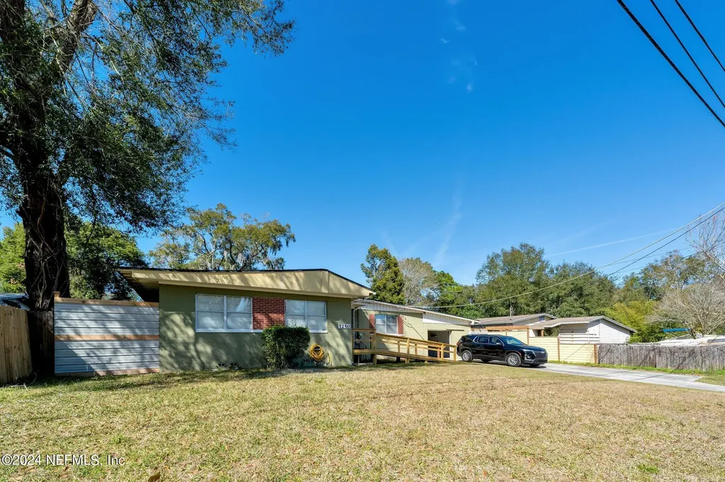 7250 Pineville Drive Jacksonville FL 32244