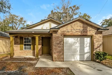 8125 Woods Avenue Jacksonville FL 32216