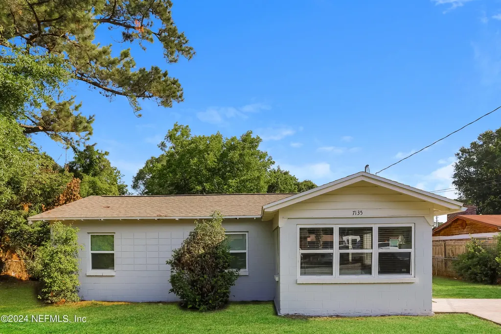 7135 Luke Street Jacksonville FL 32210
