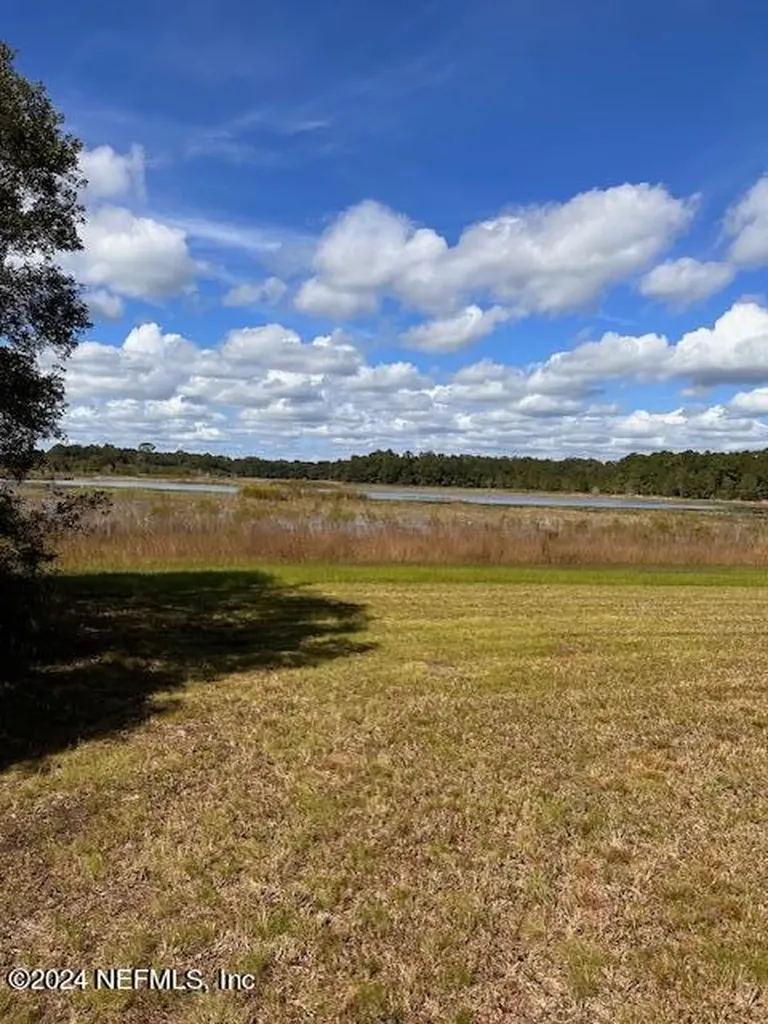 000-09 SE 265th Court Road Umatilla FL 32784
