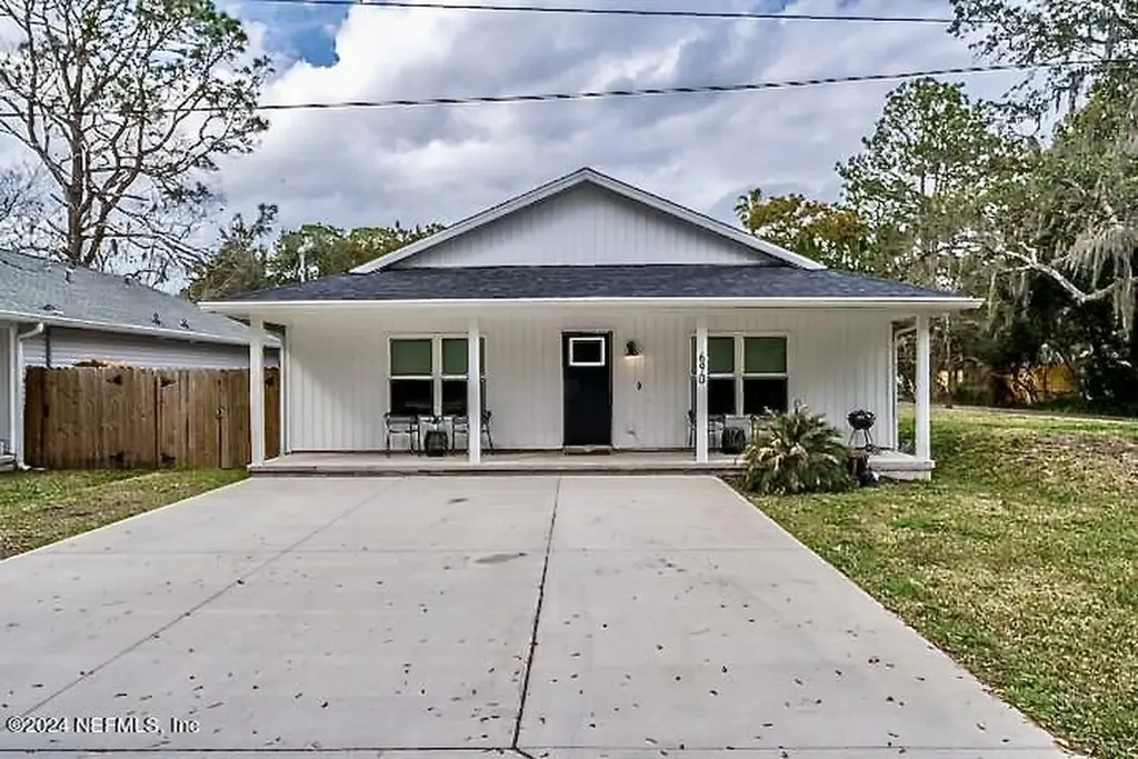 690 Oakland Avenue St. Augustine FL 32084