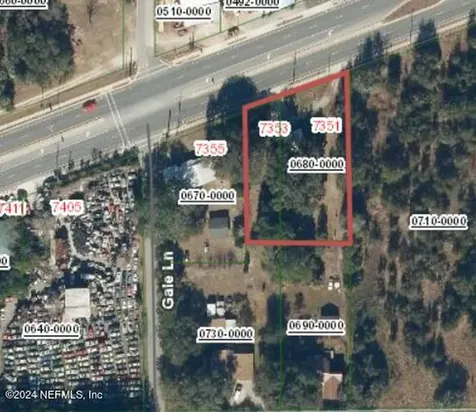 7351 -7353 Crill Avenue Palatka FL 32177