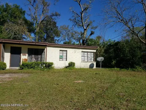 1731 Loyola Drive N Jacksonville FL 32218