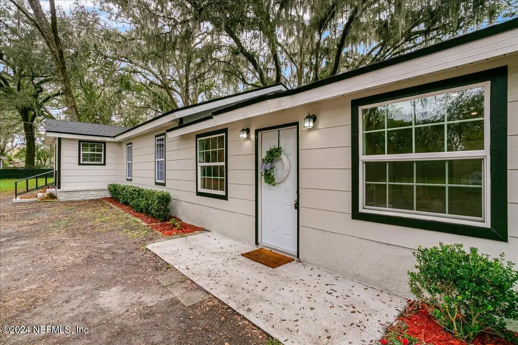 610 Jackson Avenue N Jacksonville FL 32220