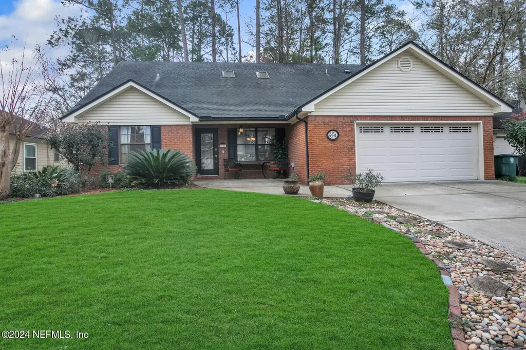 7654 Hilsdale Harbor Court Jacksonville FL 32216
