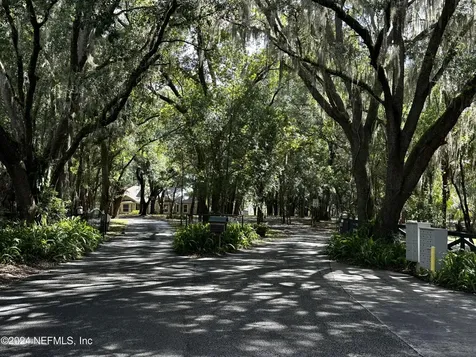 000-08 SE 265th Court Road Umatilla FL 32784