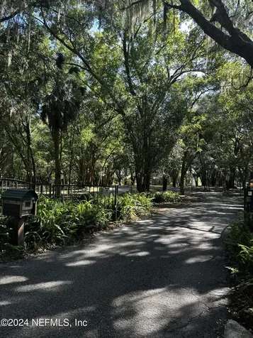 000-08 SE 265th Court Road Umatilla FL 32784