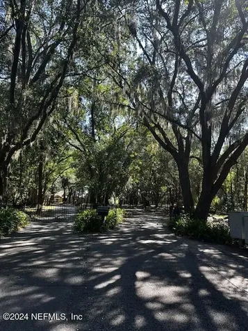 000-13 SE 265th Court Road Umatilla FL 32784