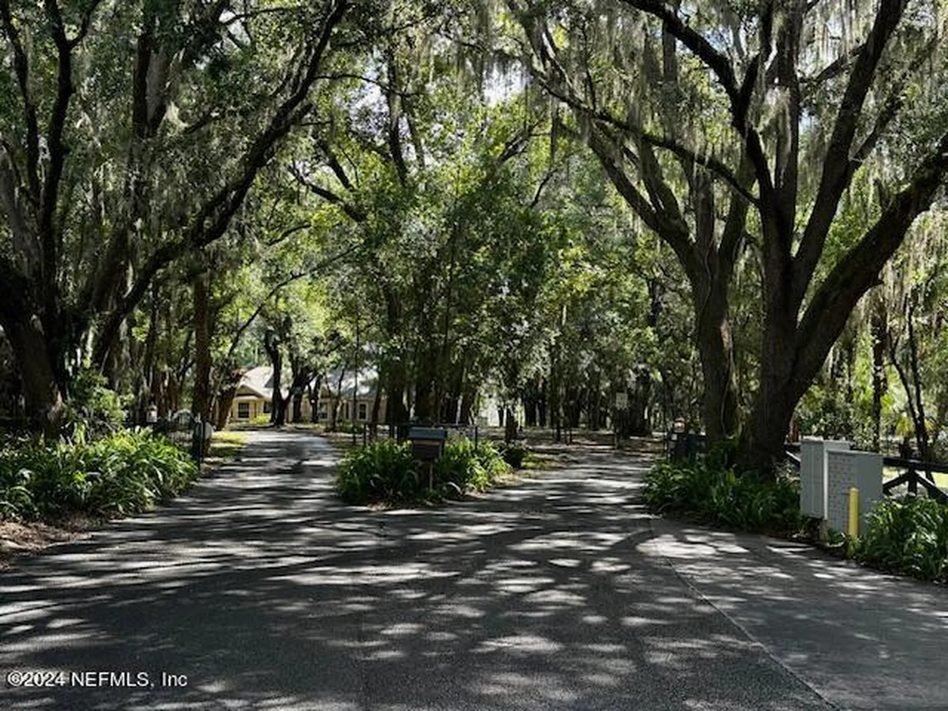 000-11 SE 265th Court Road Umatilla FL 32784