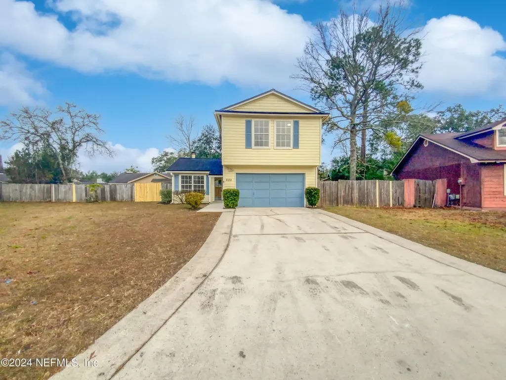 8133 Colonnade Court W Jacksonville FL 32244