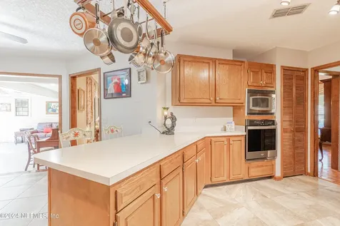 12157 Dividing Oaks Trail E Jacksonville FL 32223