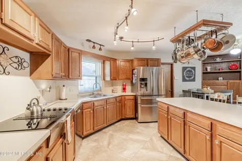 12157 Dividing Oaks Trail E Jacksonville FL 32223