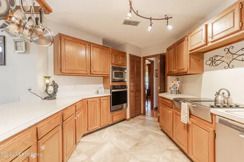 12157 Dividing Oaks Trail E Jacksonville FL 32223