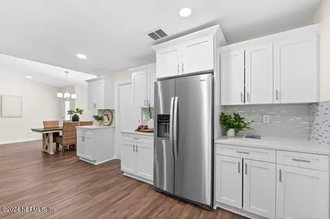 1524 Oak Ridge Drive W Jacksonville FL 32225