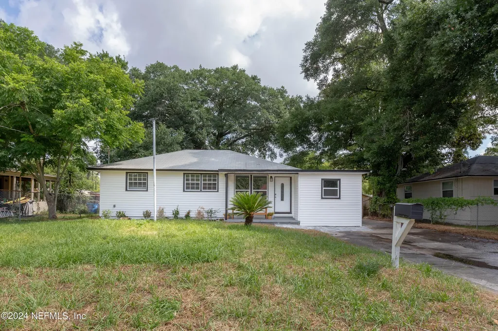 6535 Brandemere Road N Jacksonville FL 32211