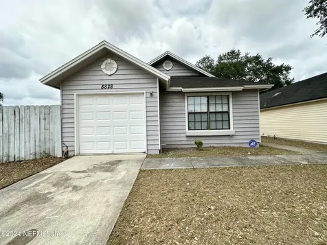 8828 Townsquare Drive S Jacksonville FL 32216