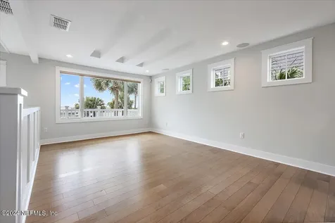 3324 Ocean Drive S Jacksonville Beach FL 32250