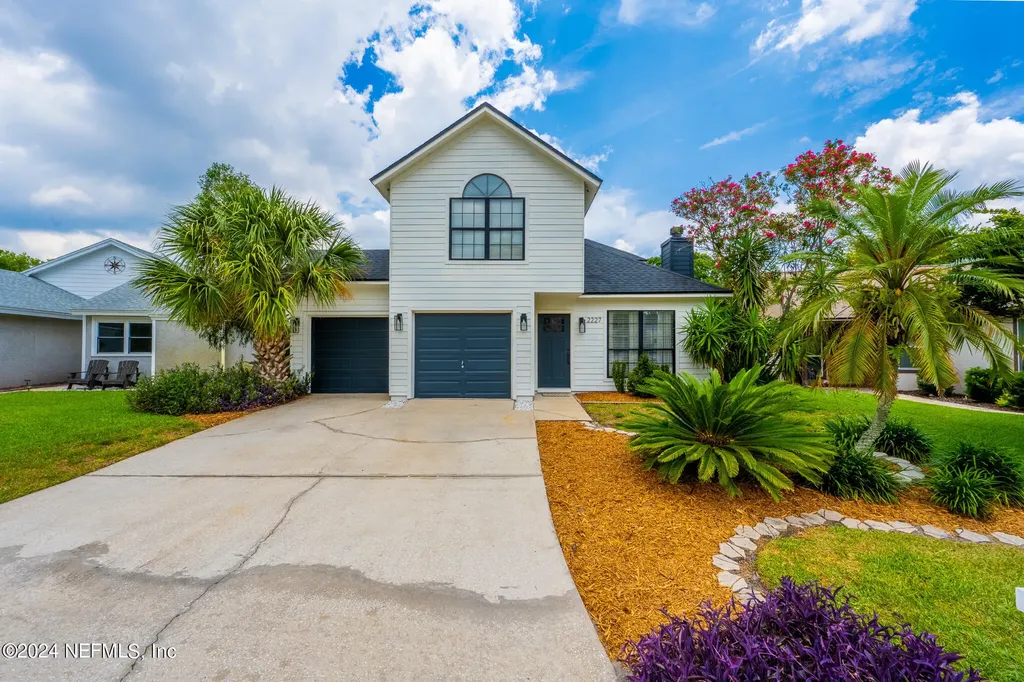 2227 Twin Pines Circle N Jacksonville FL 32246