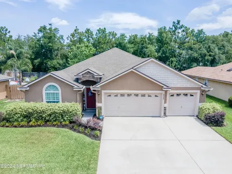 2722 Royal Pointe Drive Green Cove Springs FL 32043