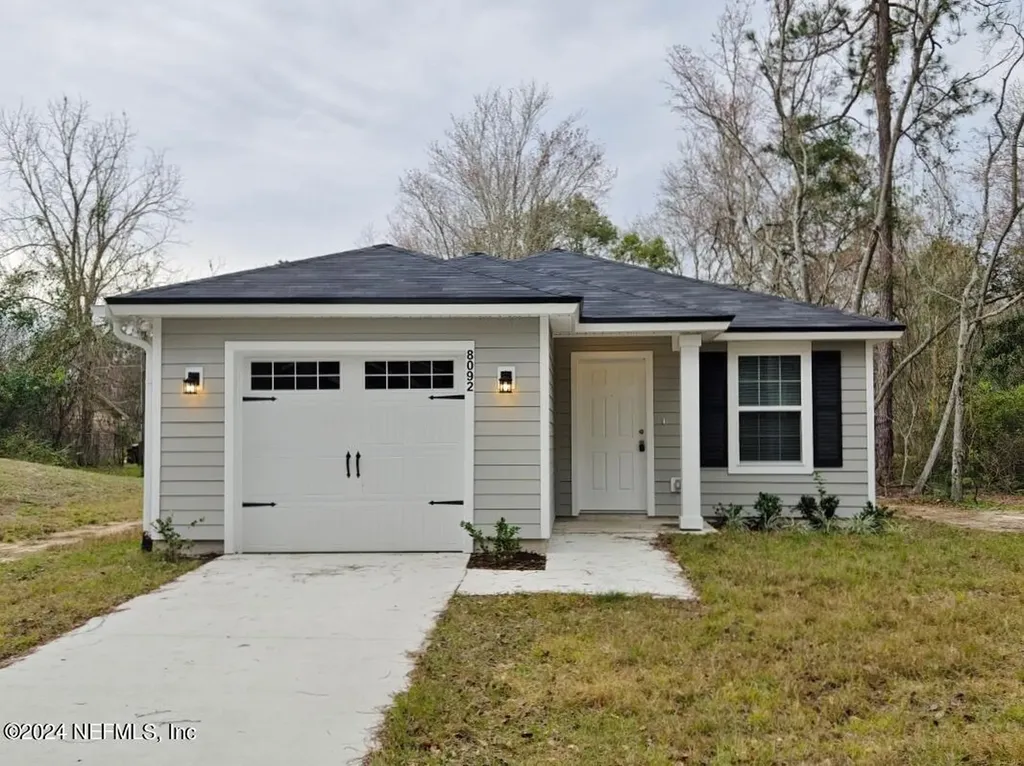 8092 Siskin Avenue Jacksonville FL 32219