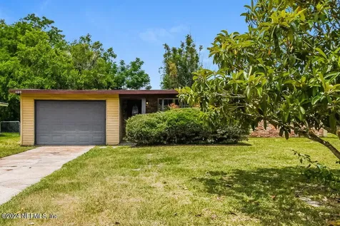 1120 Skye Drive W Jacksonville FL 32221