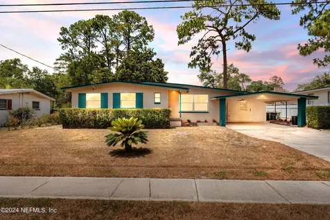 7041 Holiday Road N Jacksonville FL 32216