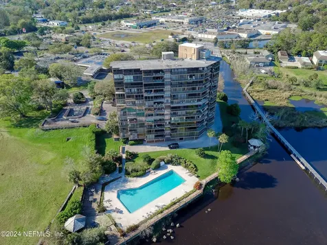 4401 Lakeside Drive Jacksonville FL 32210