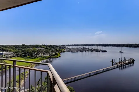 4401 Lakeside Drive Jacksonville FL 32210