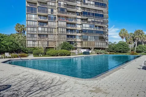 4401 Lakeside Drive Jacksonville FL 32210