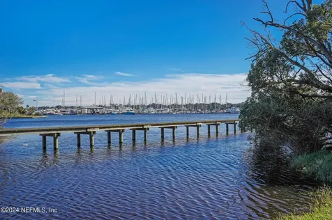 4401 Lakeside Drive Jacksonville FL 32210