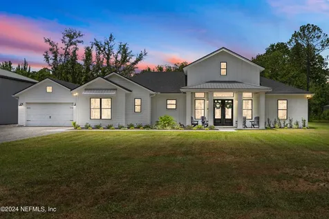 122 Lake Asbury Drive Green Cove Springs FL 32043