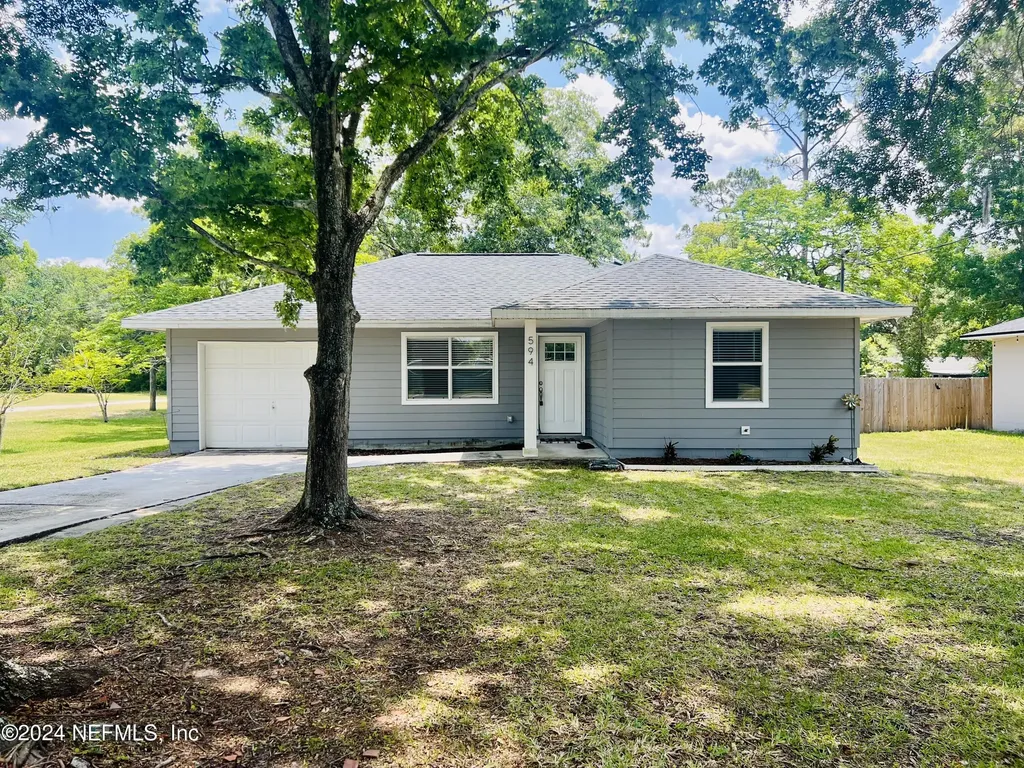 594 S West Street Green Cove Springs FL 32043