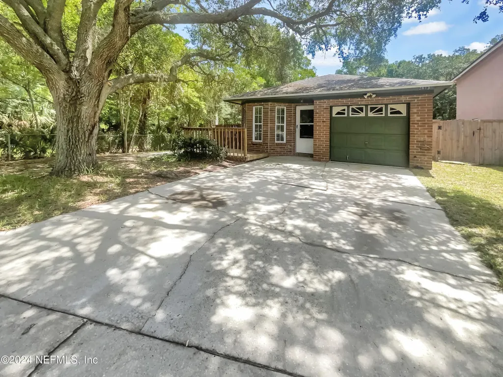 2613 Americas Cup Circle E Jacksonville FL 32233