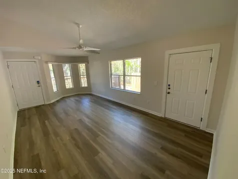 2613 Americas Cup Circle E Jacksonville FL 32233