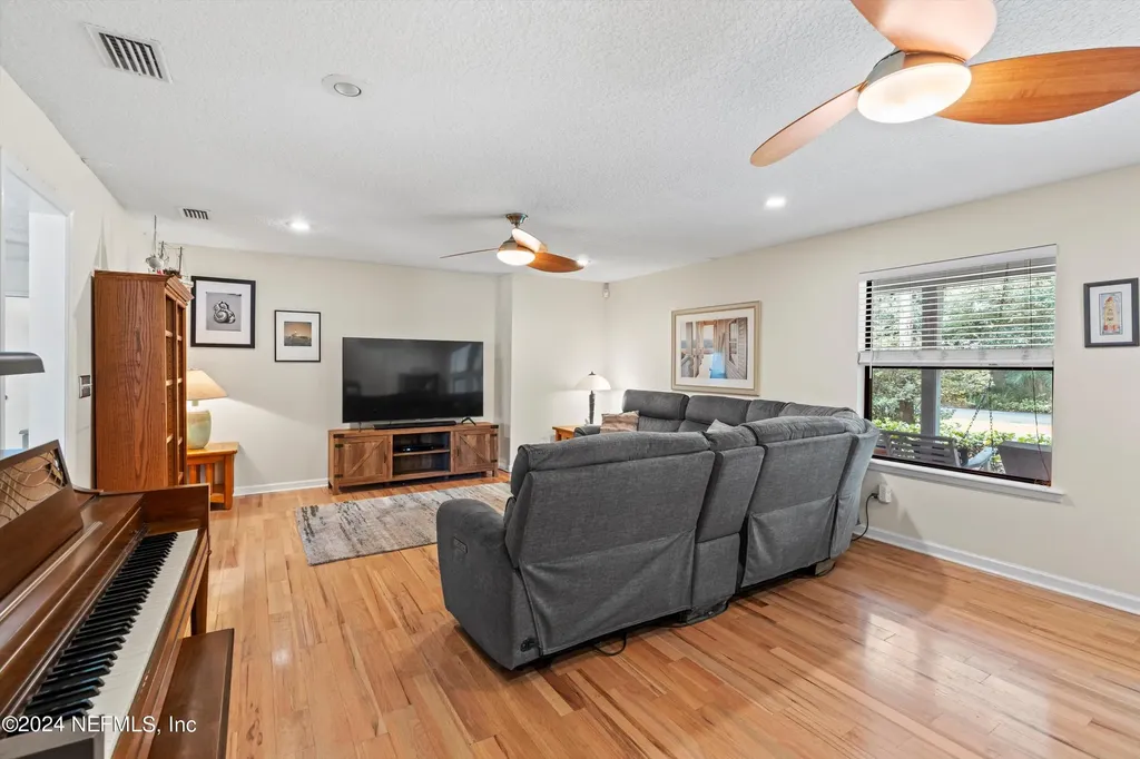 636 Camellia Terrace Drive Neptune Beach FL 32266
