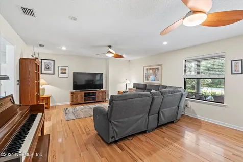 636 Camellia Terrace Drive Neptune Beach FL 32266