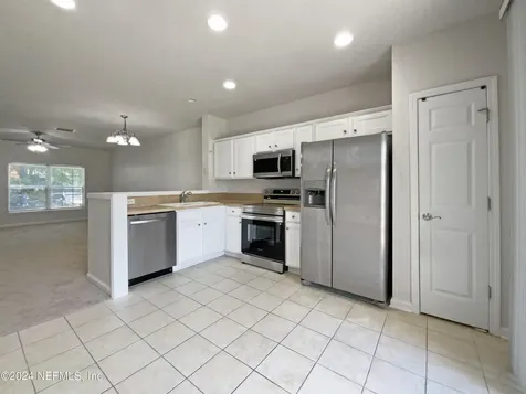 6810 Arching Branch Circle Jacksonville FL 32258