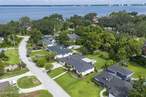 735 Granada Boulevard S Jacksonville FL 32207