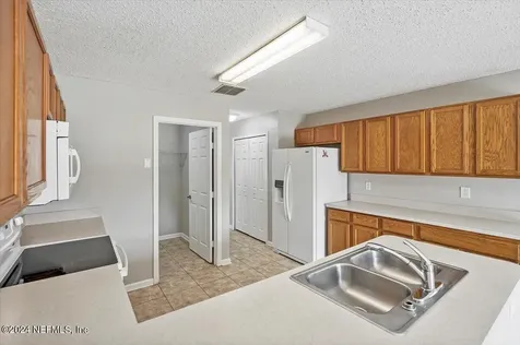 13571 Ashford Wood Court W Jacksonville FL 32218