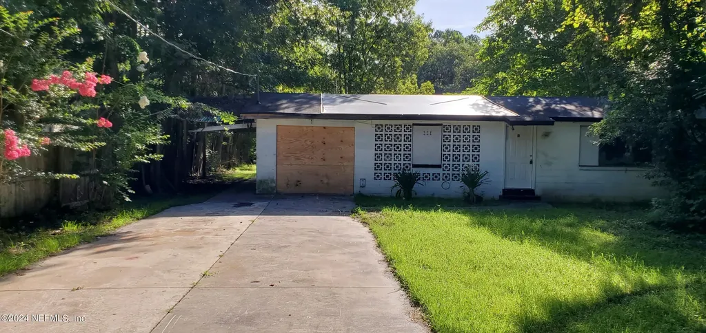 10847 Ogalla Avenue Jacksonville FL 32219